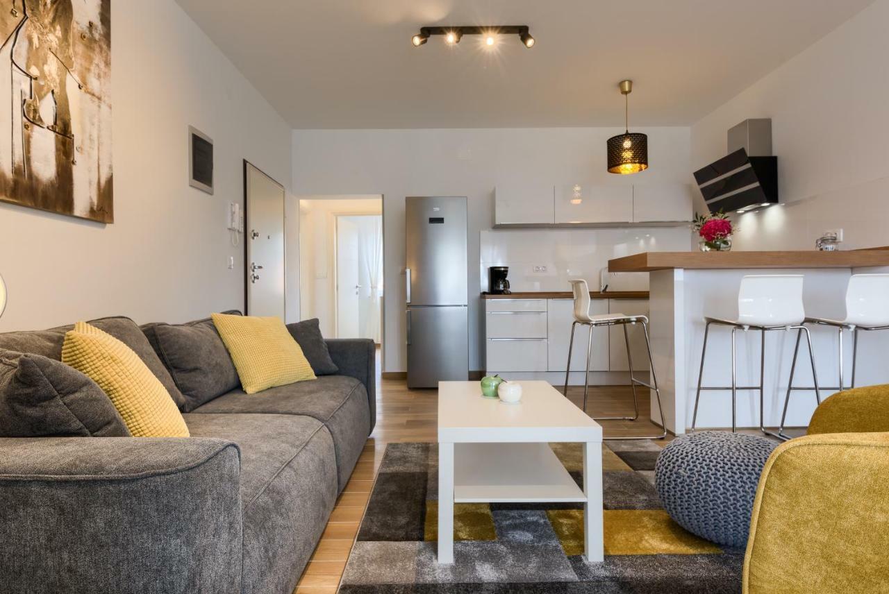 Apartments Dream In Arena 2 Pula Center Free Parking Buitenkant foto