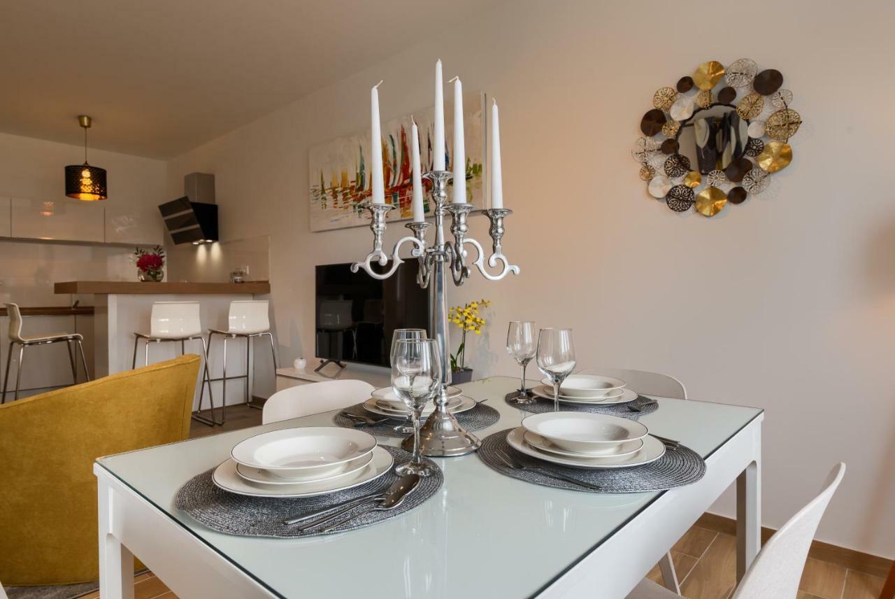 Apartments Dream In Arena 2 Pula Center Free Parking Buitenkant foto