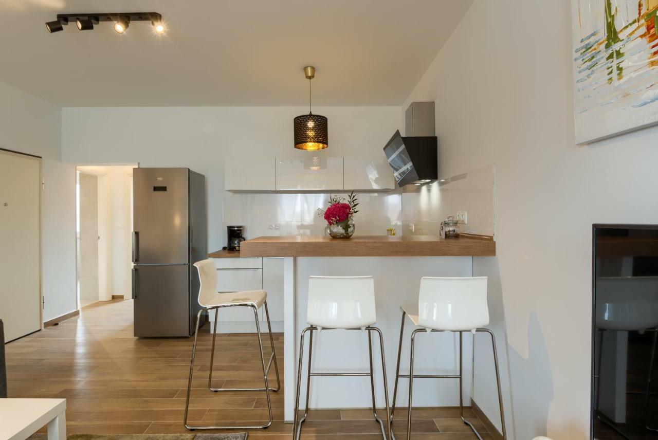 Apartments Dream In Arena 2 Pula Center Free Parking Buitenkant foto
